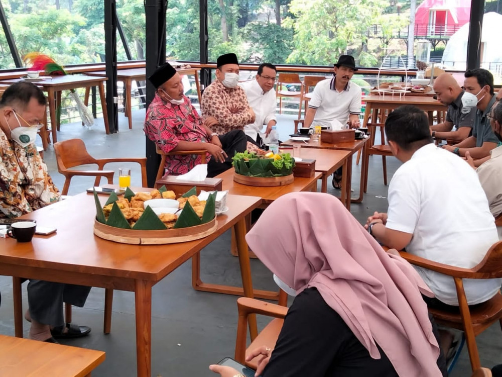 Komisi B DPRD Jatim Sarankan Pengelola The Soemo Hills Pacet Bagi Keuntungan Ke Masyarakat Desa